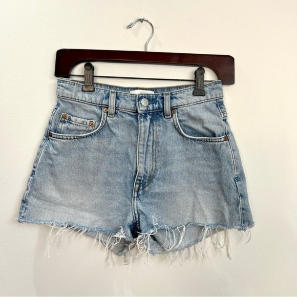 & Other Stories Dream Cut Light Wash Destroyed 100% Organic Cotton Jean Shorts - Picture 5 of 13